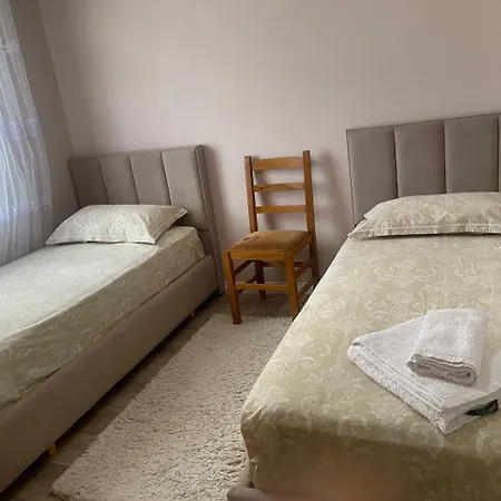 Klajdis Affittacamere *